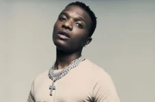Seun Kuti and Wizkid stans fight while Afrobeats goes global.webp