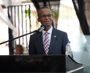 Ndaba Gaolathe tells tourism players to work or get left behind.webp