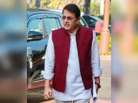 Arun Govil defends Dashrath's role as Ranbir Kapoor leads Ramayana.webp