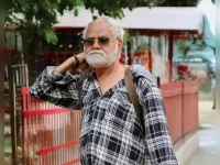 Sanjay Mishra supports Arijit Singh and prepares for Vadh 2.webp