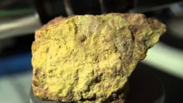 Uranium and gold sustain Namibian mineral exports.webp
