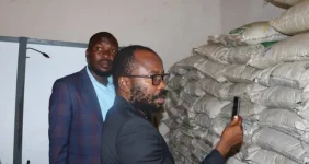 Malawians rage over Chakwera-era disposal of 15-billion-kwacha farm inputs.webp