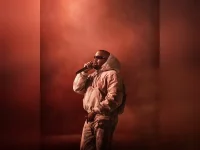 Ye to headline first-ever India concert at New Delhi's Jawaharlal Nehru Stadium.webp