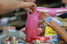Perak rolls out single-use plastic bag ban with 6-month grace period.webp