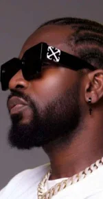 Mr. Dennis regrets not booking Bisa Kdei for two nights.webp