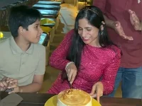 Aahana Kumra reunites with family for Goa Holi.webp