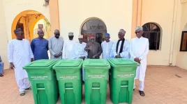 Takaful Insurance donates dustbins to the Pipeline Mosque.webp