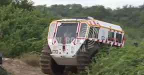 BMA deploys amphibious vehicles to curb Zimbabwe border crossings.webp