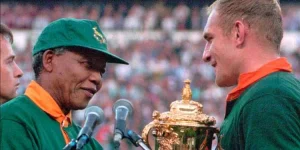 Siya Kolisi honored Mandela in poignant Springboks tribute.webp