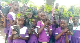 SRO Donates Pawpaw Seedlings to Nsanje Primary Schools.webp